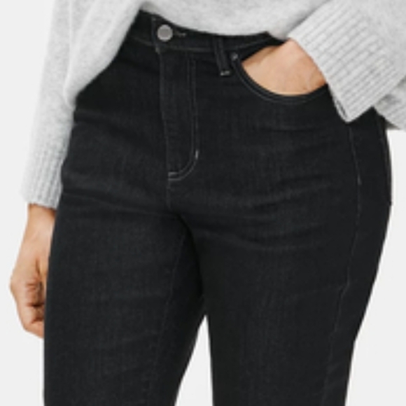Eileen Fisher Organic Cotton Denim High-Waist and Ankle length. Black .Size 6 - Picture 2 of 11